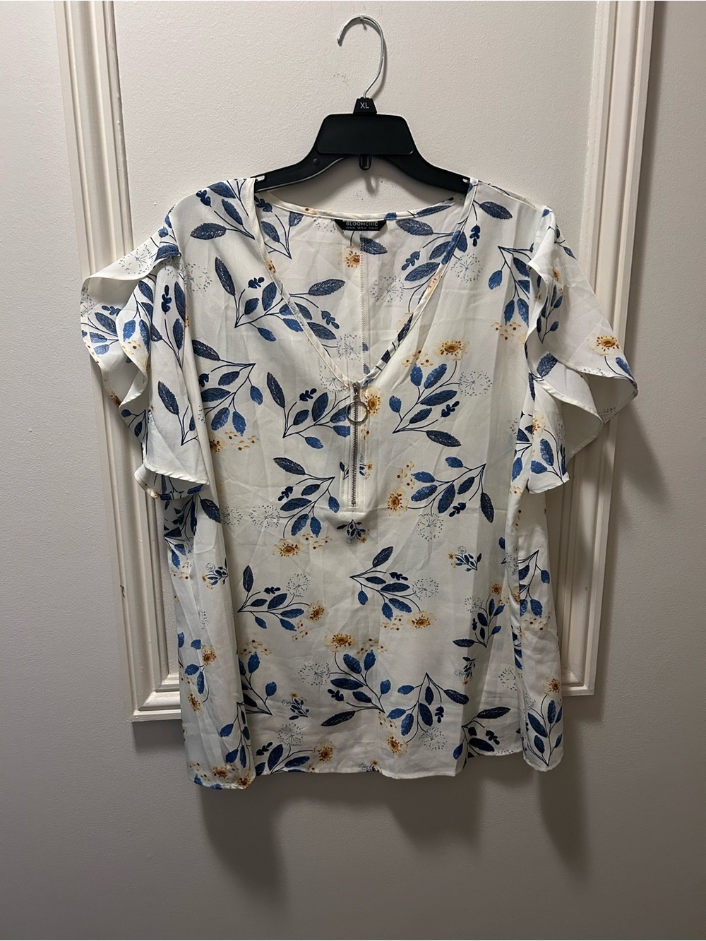 BloomChic Blue and Cream Floral Ruffle Sleeve Blouse